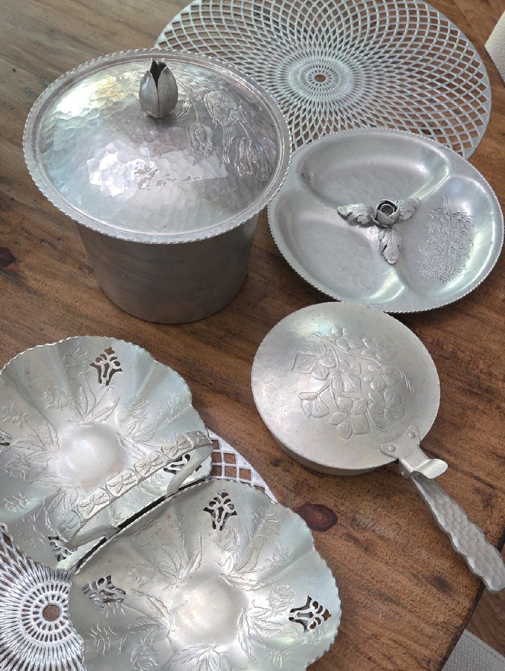 Silver-Tone Decorative Metal Serving Set - Home Dining